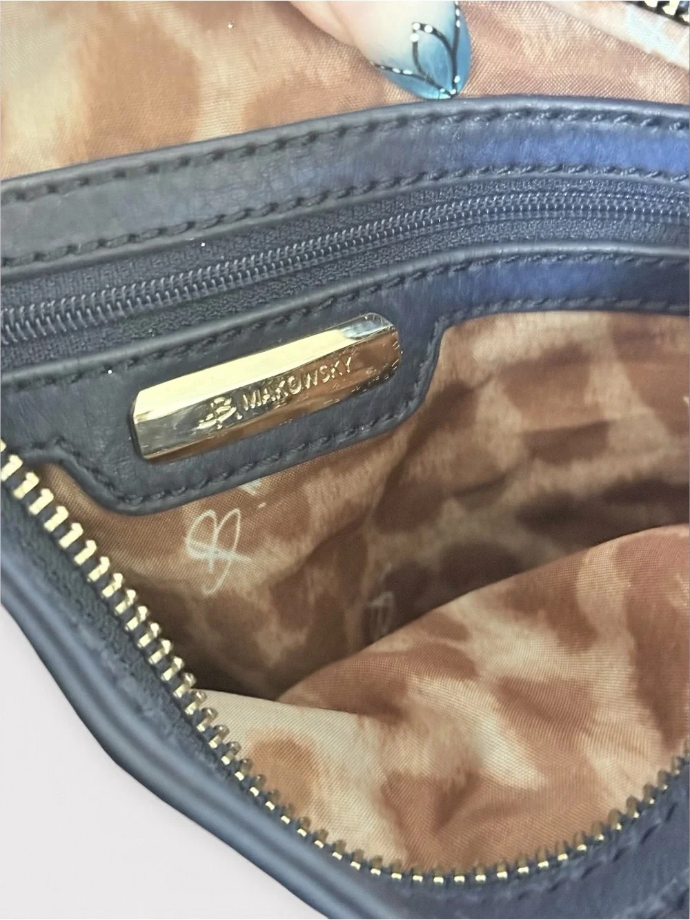 b. makowsky EUC Two-Tone Blue Suede & Leather Slouch Shoulder Bag